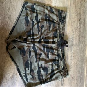 NWOT LA SENZA LOUNGE SHORTS